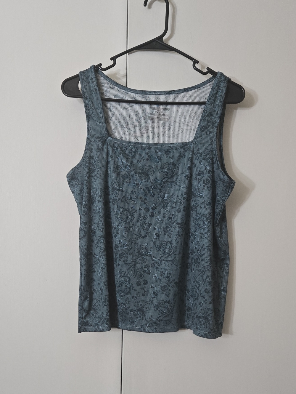 Live 2 Lounge Tank Top